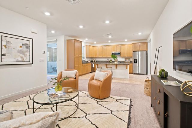 2800 High Tide Ave, Sacramento, CA 95833