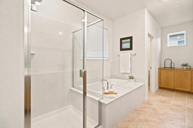 2800 High Tide Ave, Sacramento, CA 95833