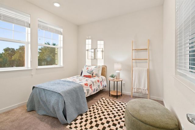 2800 High Tide Ave, Sacramento, CA 95833