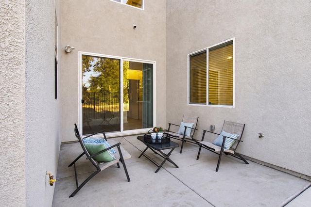 2800 High Tide Ave, Sacramento, CA 95833
