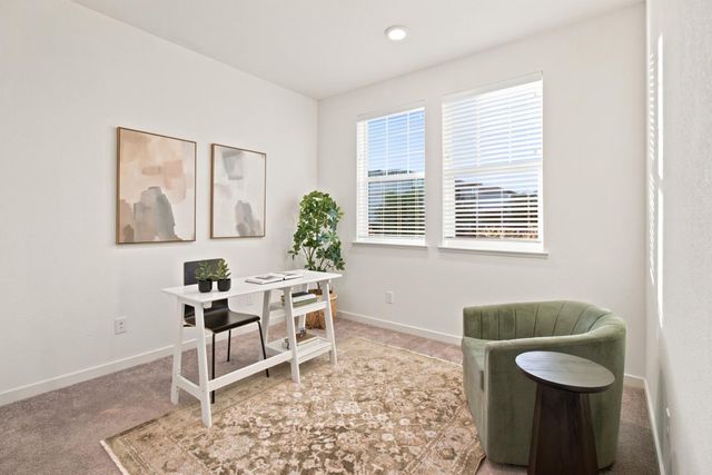 2800 High Tide Ave, Sacramento, CA 95833