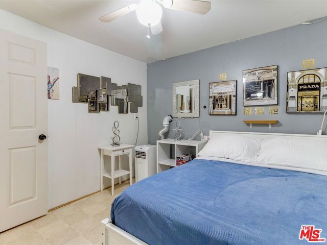 138 S Madison Avenue, Los Angeles, CA 90004