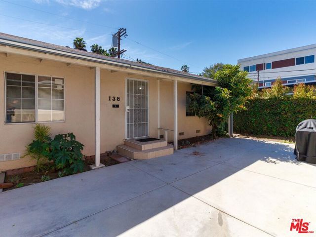 138 S Madison Avenue, Los Angeles, CA 90004