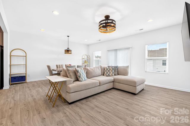 11012 Pagebrook Lane, Charlotte, NC 28214