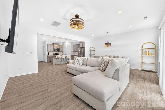 11012 Pagebrook Lane, Charlotte, NC 28214