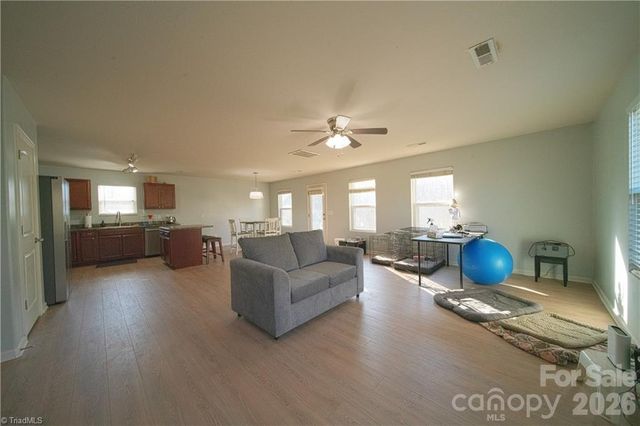 112 York Place, Linwood, NC 27299