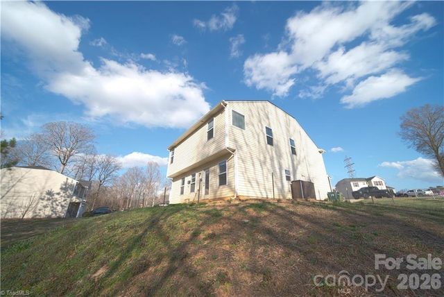 112 York Place, Linwood, NC 27299