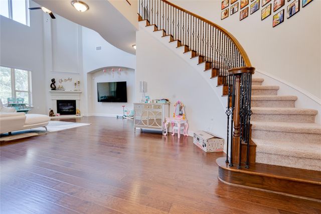 9301 Ivalenes Hope DR, Austin, TX 78717