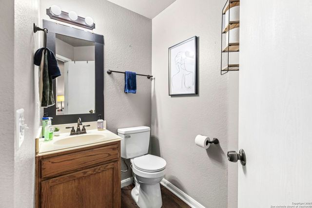 321 Zebra Dr, Kyle, TX 78640