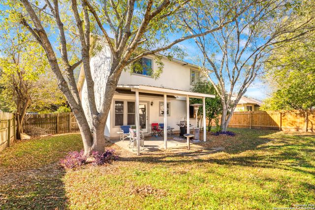 321 Zebra Dr, Kyle, TX 78640