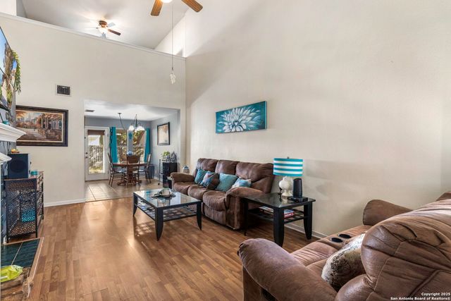 321 Zebra Dr, Kyle, TX 78640