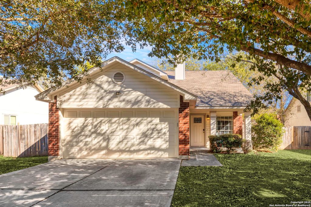 321 Zebra Dr, Kyle, TX 78640