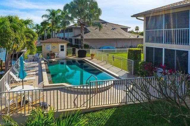 1317 SE 46th LN # 104, Cape Coral, FL 33904