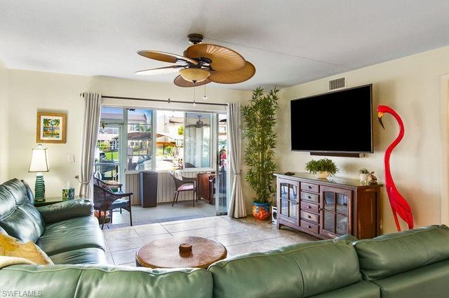 1317 SE 46th LN # 104, Cape Coral, FL 33904