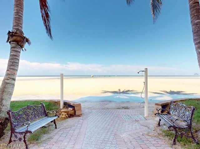 1317 SE 46th LN # 104, Cape Coral, FL 33904