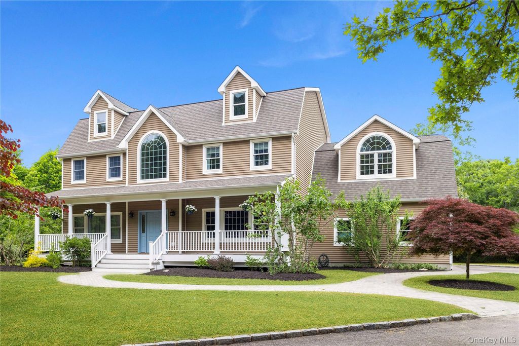 145 Baldwin Place, Cutchogue, NY 11935