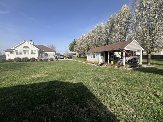 119 Irish Oaks Dr, Portland, TN 37148