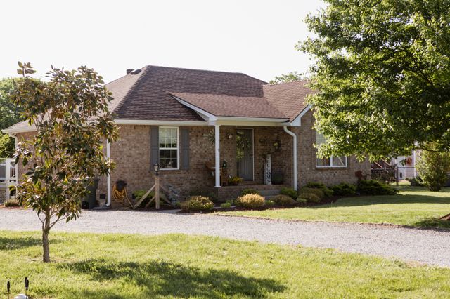 119 Irish Oaks Dr, Portland, TN 37148