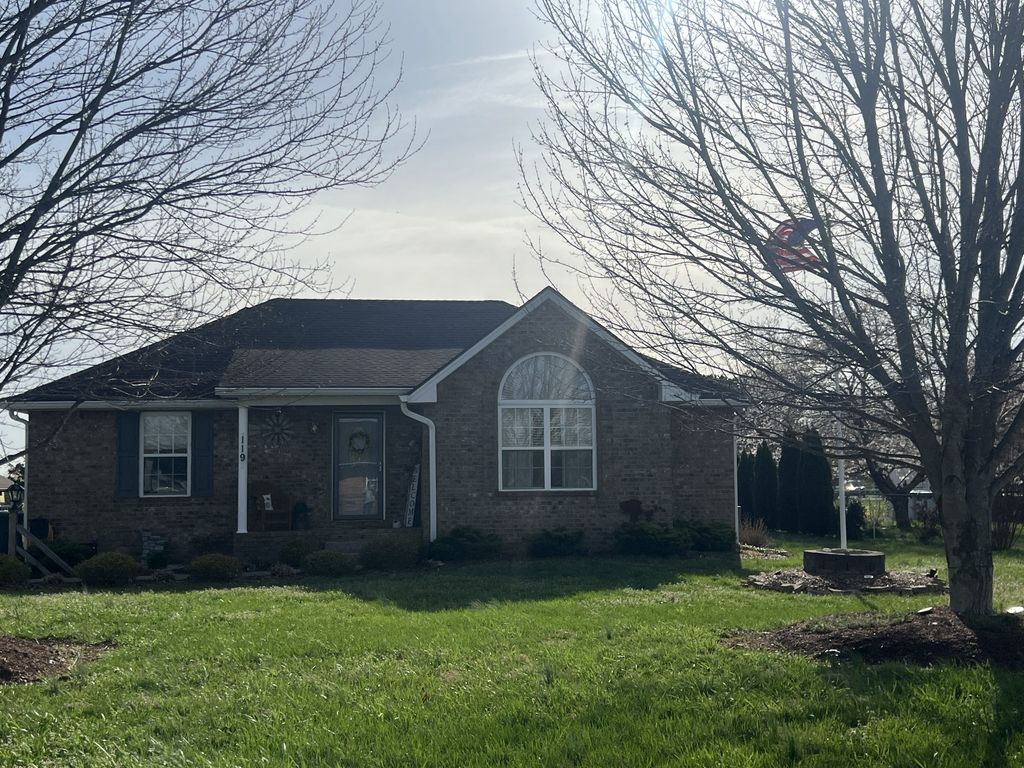 119 Irish Oaks Dr, Portland, TN 37148