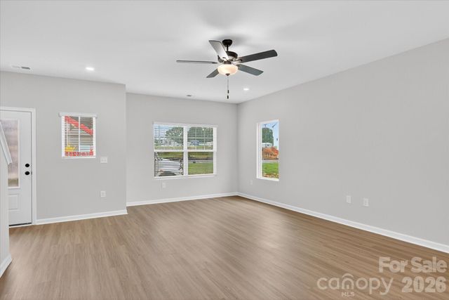 1978 W Davidson Avenue, Gastonia, NC 28052