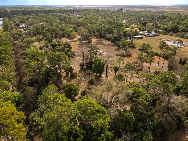 3680 W Double J Acres RD, Labelle, FL 33935