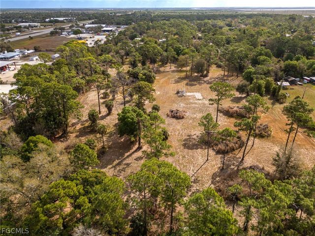 3680 W Double J Acres RD, Labelle, FL 33935