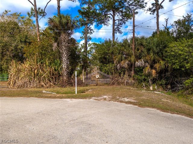 3680 W Double J Acres RD, Labelle, FL 33935