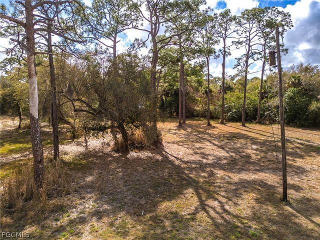 3680 W Double J Acres RD, Labelle, FL 33935
