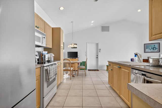 5176 Ventura Drive 5176, Delray Beach, FL 33484