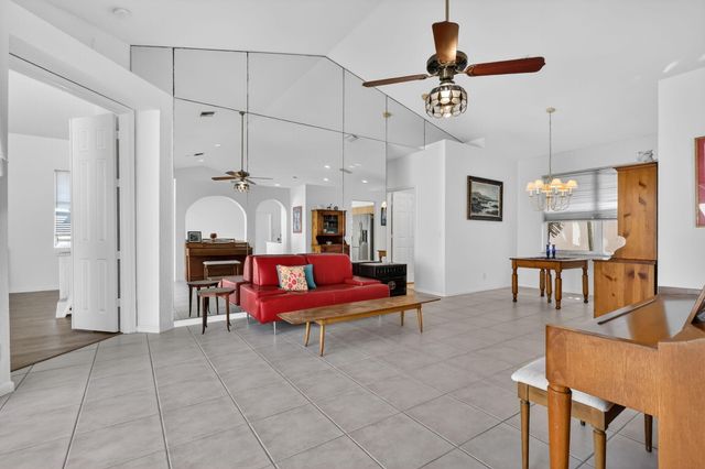 5176 Ventura Drive 5176, Delray Beach, FL 33484