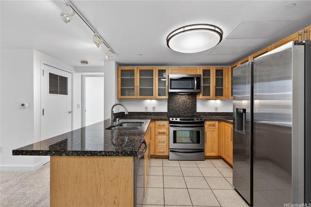 600 Queen Street 2703, Honolulu, HI 96813