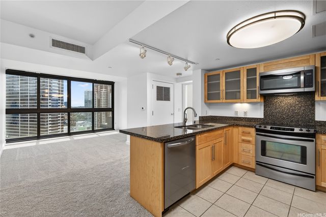 600 Queen Street 2703, Honolulu, HI 96813