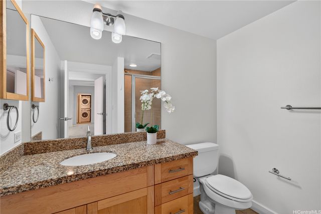 600 Queen Street 2703, Honolulu, HI 96813