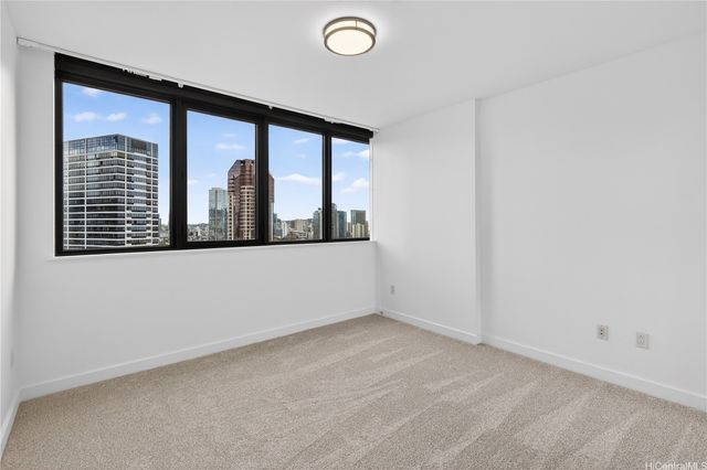600 Queen Street 2703, Honolulu, HI 96813