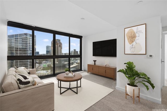 600 Queen Street 2703, Honolulu, HI 96813