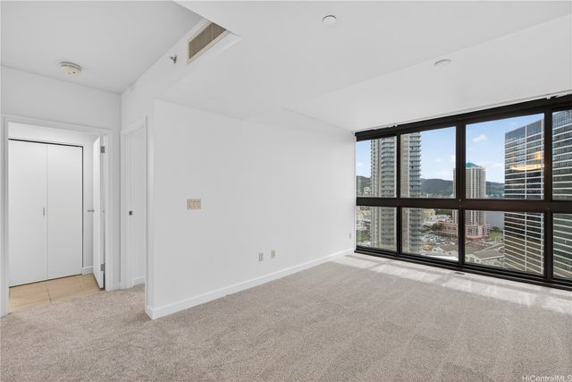 600 Queen Street 2703, Honolulu, HI 96813