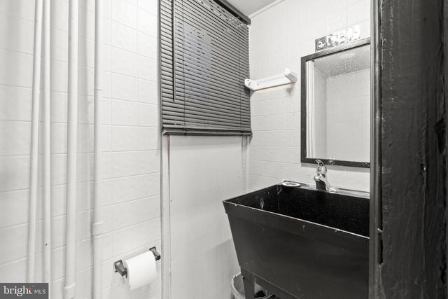 1513 MT EPHRAIM, Camden, NJ 08104