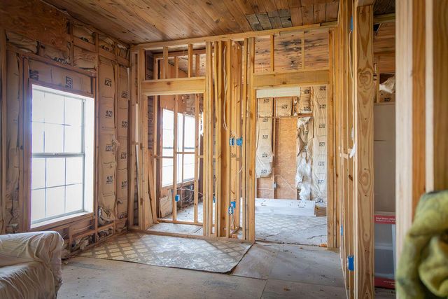 905 N Texas St, Deridder, LA 70634