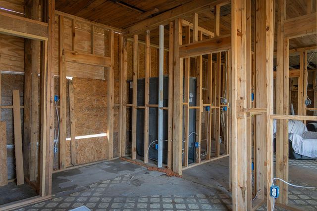 905 N Texas St, Deridder, LA 70634