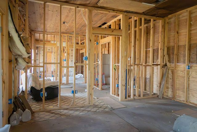 905 N Texas St, Deridder, LA 70634