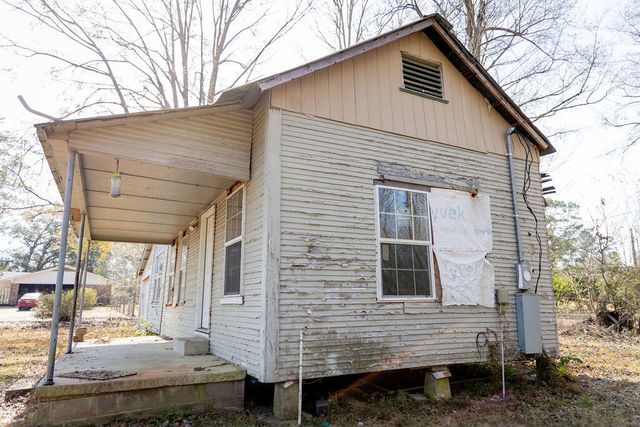 905 N Texas St, Deridder, LA 70634