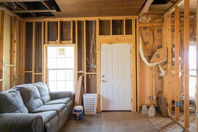 905 N Texas St, Deridder, LA 70634