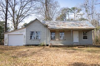 905 N Texas St, Deridder, LA 70634