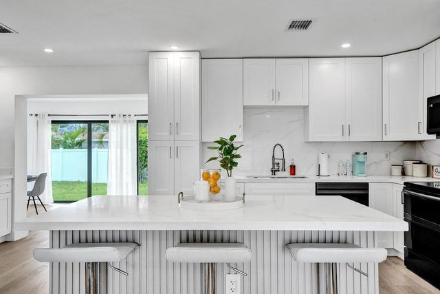1001 SE 13th Court, Deerfield Beach, FL 33441