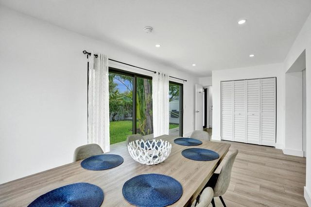 1001 SE 13th Court, Deerfield Beach, FL 33441