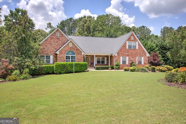 20 Spring Lake Trail NE, White, GA 30184