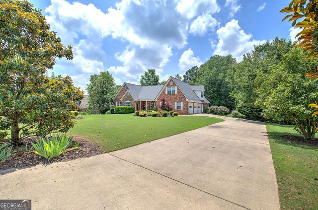 20 Spring Lake Trail NE, White, GA 30184