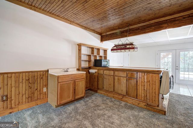 20 Spring Lake Trail NE, White, GA 30184