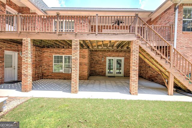 20 Spring Lake Trail NE, White, GA 30184