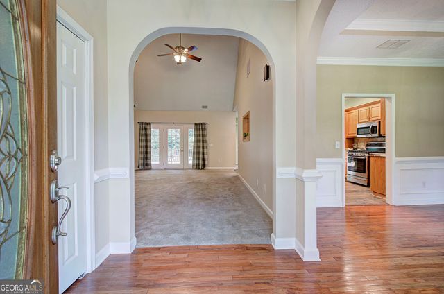 20 Spring Lake Trail NE, White, GA 30184